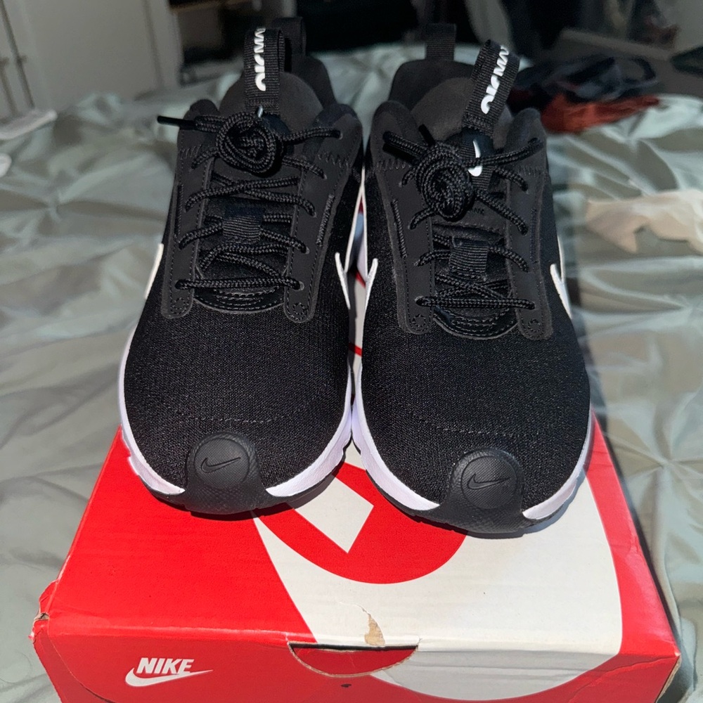 BRAND NEW Nike Air Max Intrlk Lite